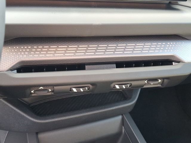 2026 BMW 2 Series M235 - Photo 13