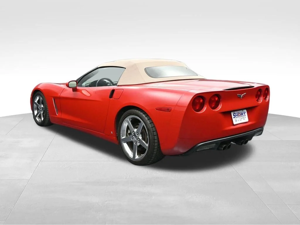 Used 2006 Red Chevrolet Base image 3