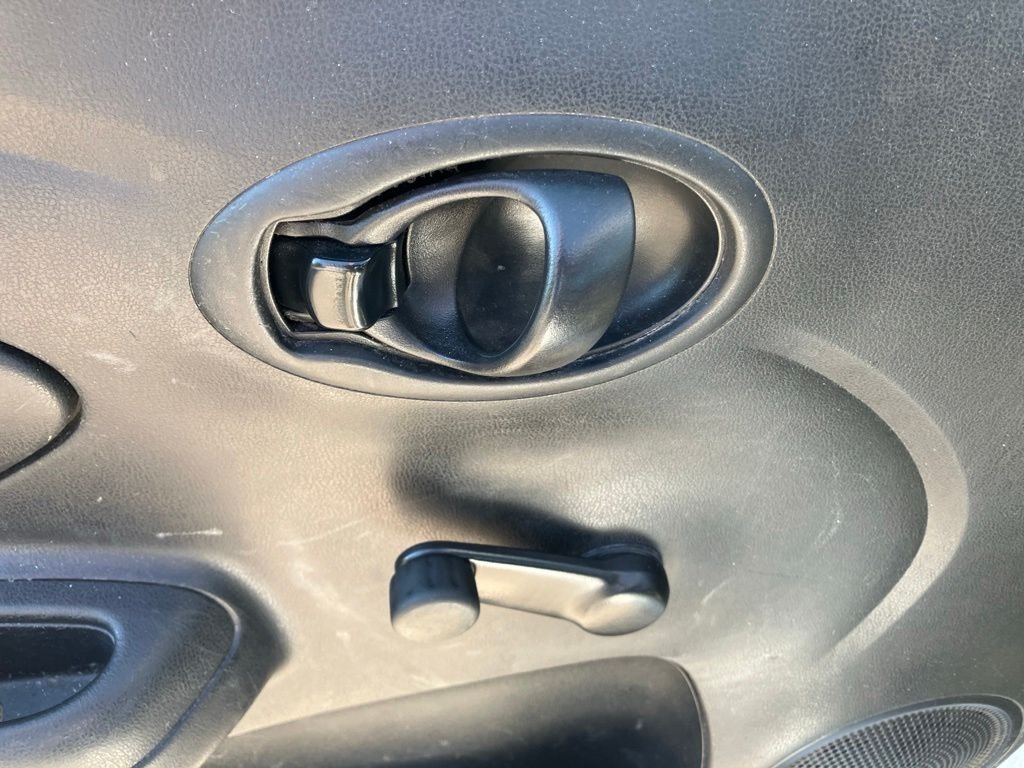 Used 2018 White Nissan 1.6 S image 9