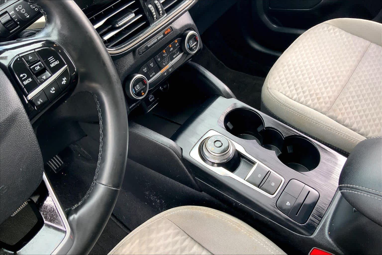 Used 2021 Agate Black Ford SE Hybrid image 16