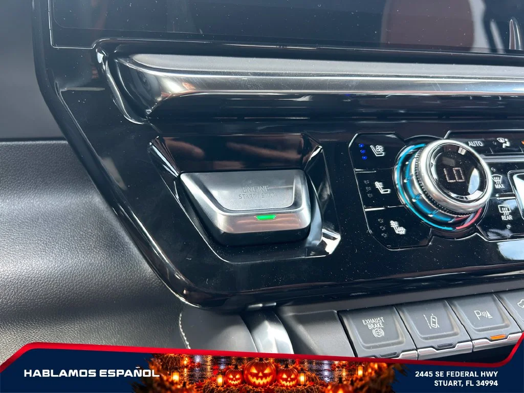New 2026 Glacier White Tricoat GMC Denali Ultimate image 28