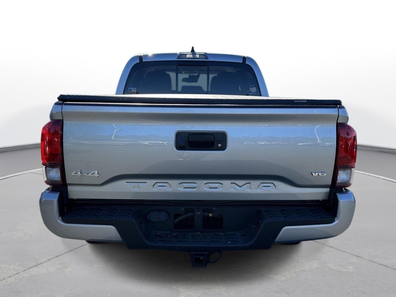 Used 2022 Celestial Silver Metallic Toyota SR5 image 7