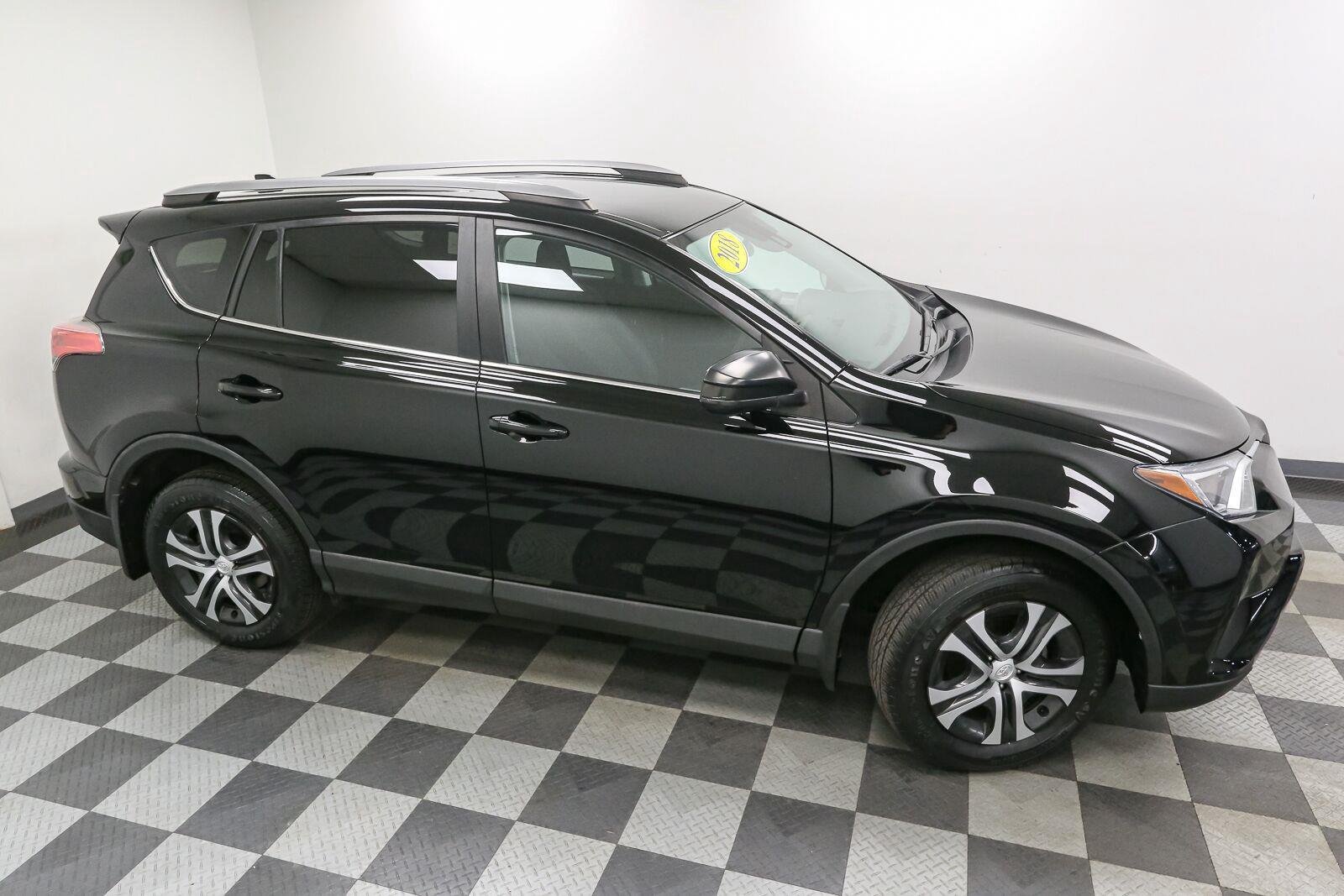 Used 2018 Black Toyota LE image 5