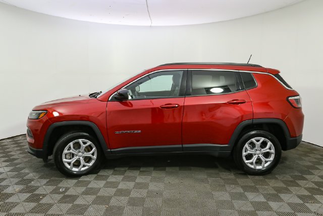 Used 2024 Red Jeep Latitude image 6