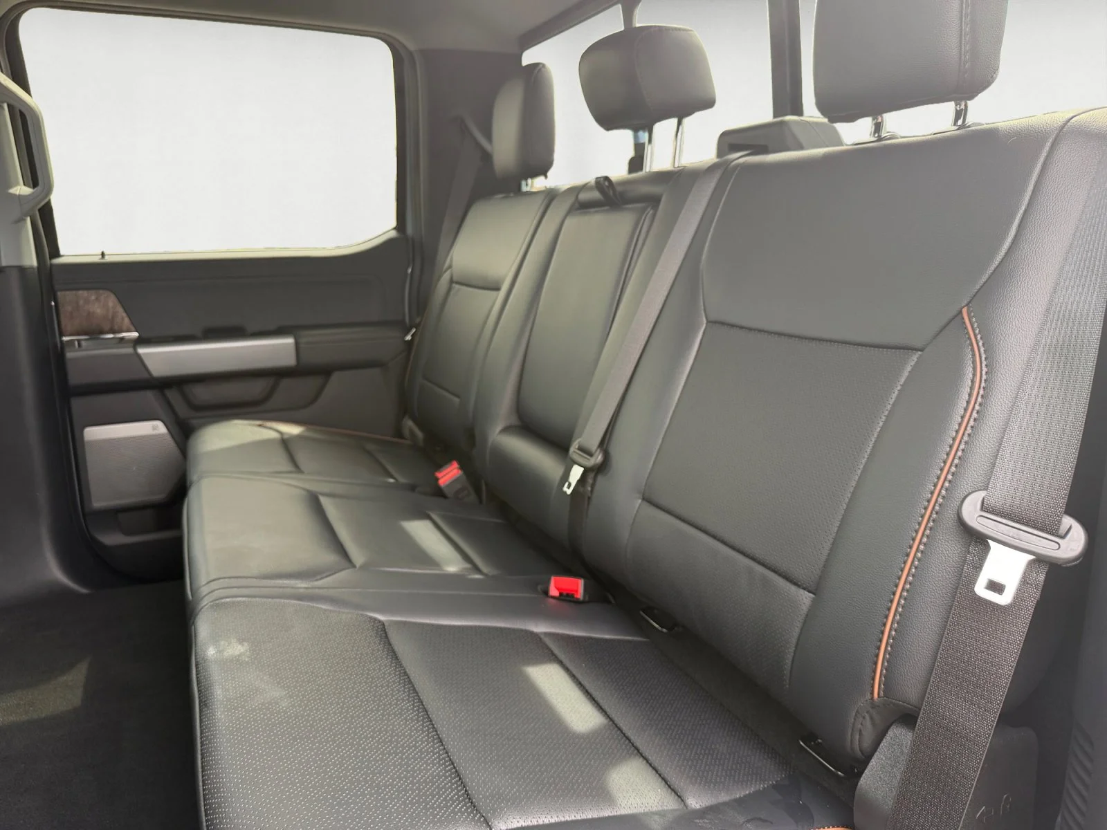 New 2026 Glacier Gray Metallic Tri-Coat Ford LARIAT image 13