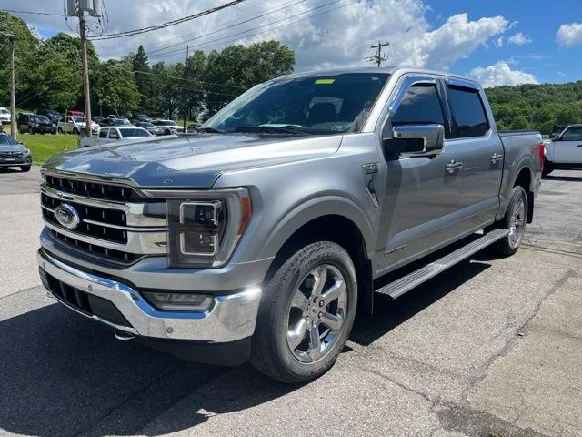 Used 2022 Silver Ford Lariat image 10