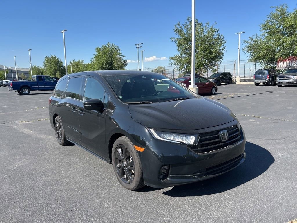 2024 Honda Odyssey SPORT's photo