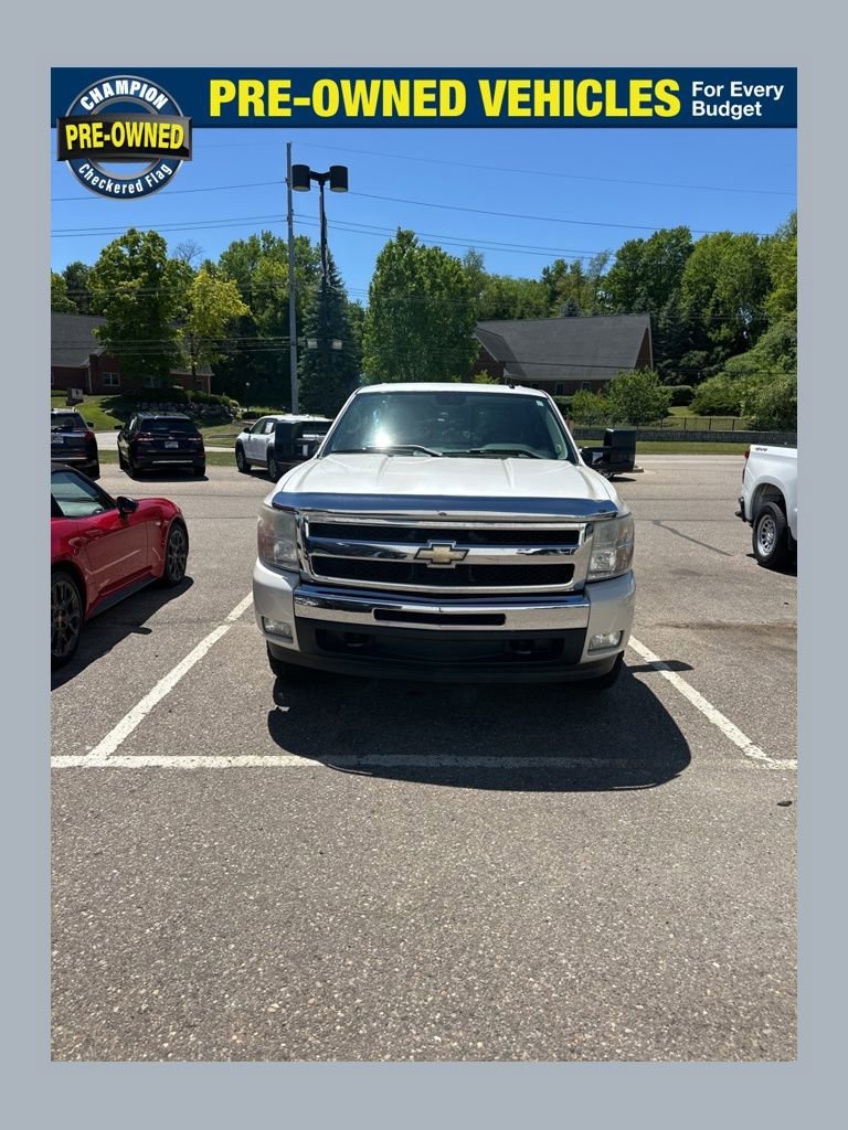 2011 Chevrolet Silverado 1500 LT 4X4 Crew Cab's photo