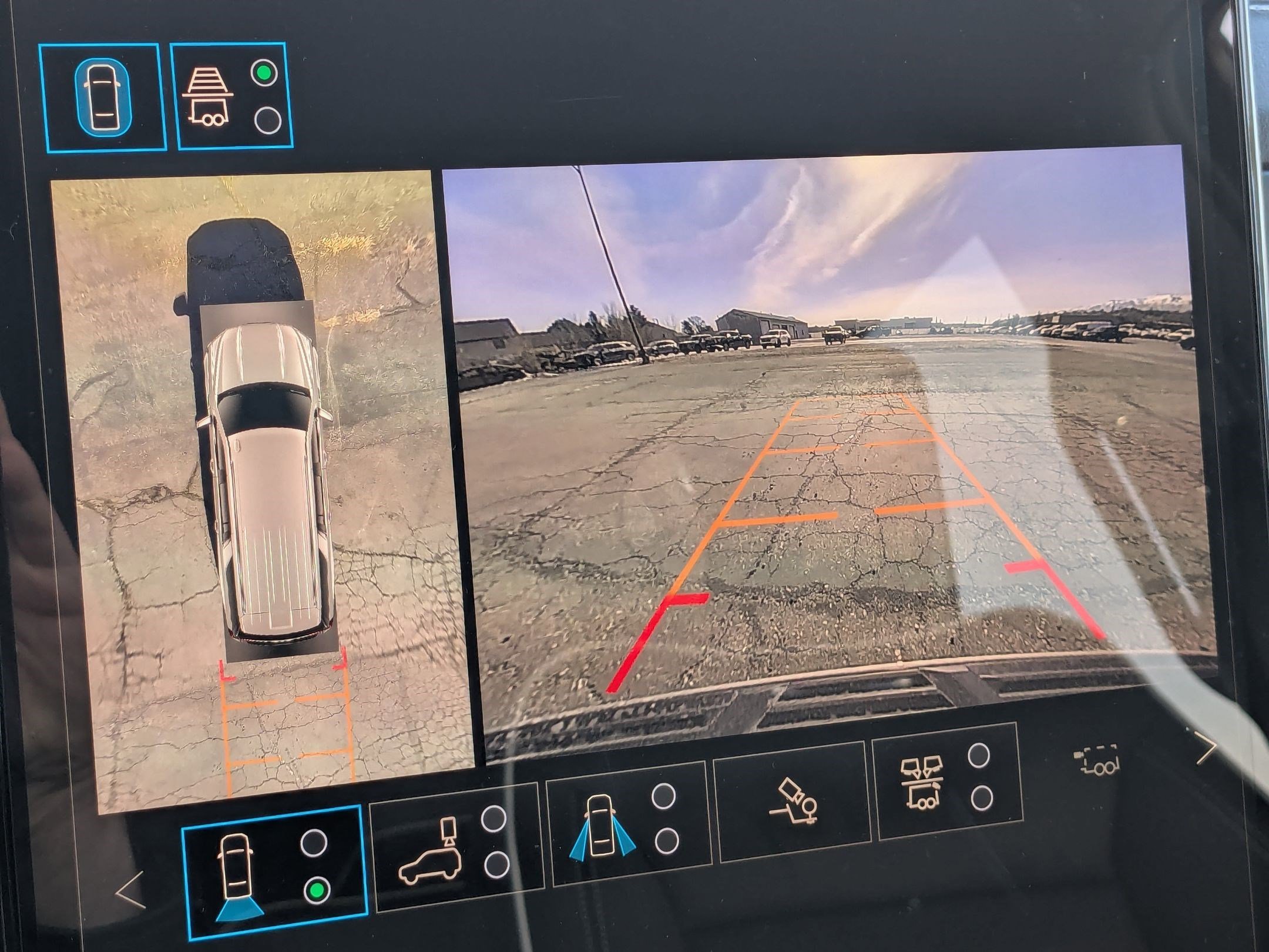 2026 GMC Yukon XL AT4 Ultimate - Photo 16