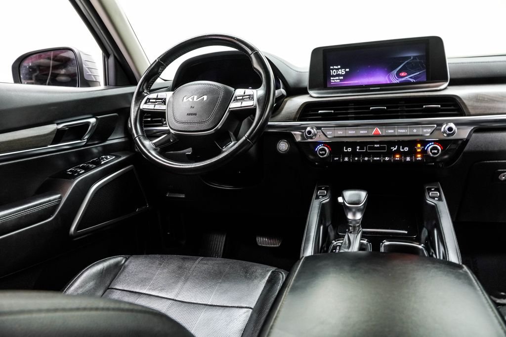 Used 2022 Silver Kia EX image 25