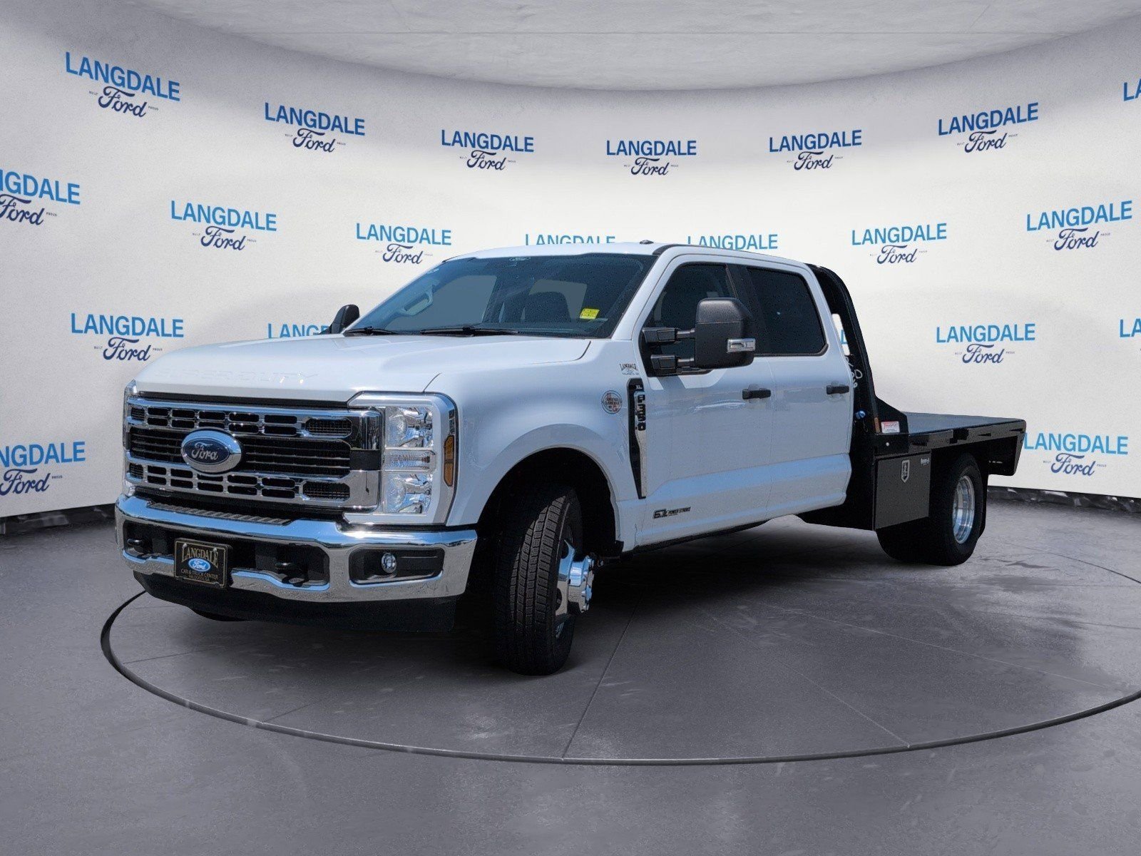 2025 Ford F-350 Super Duty Chassis Cab XL - Photo 11