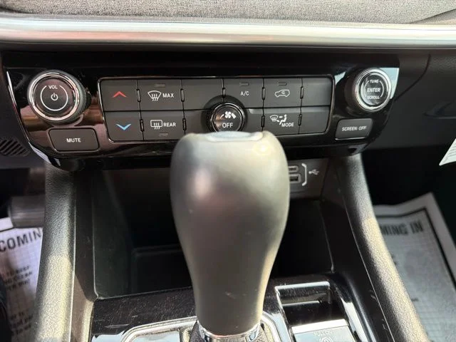 2023 Jeep Compass Latitude Lux - Photo 18