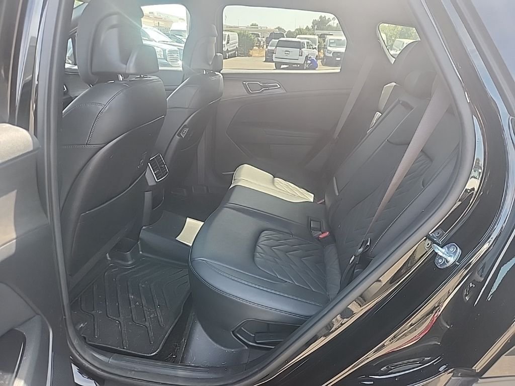 Used 2023 Black Kia X-Line image 19