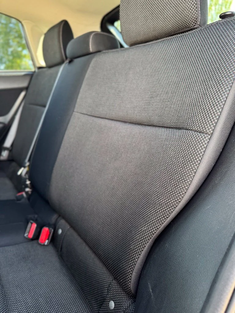 Used 2015 Dark Gray Metallic Subaru 2.0i Premium image 32