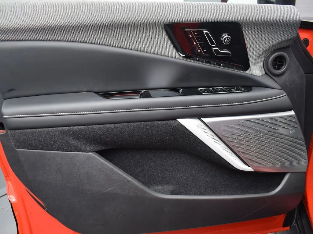 2026 Cadillac OPTIQ Premium Sport - Photo 9