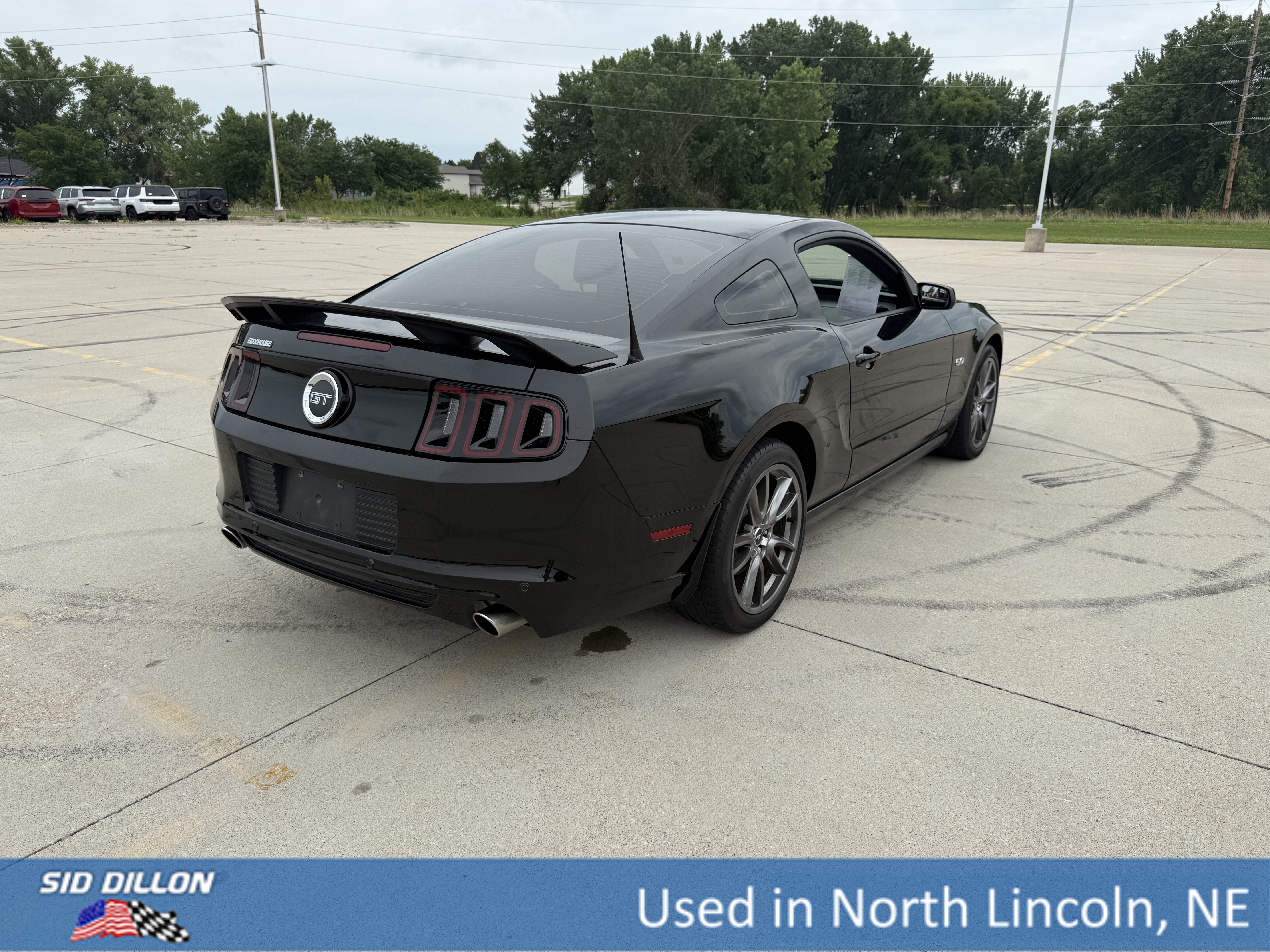 Used 2014 Black Ford GT Premium image 8