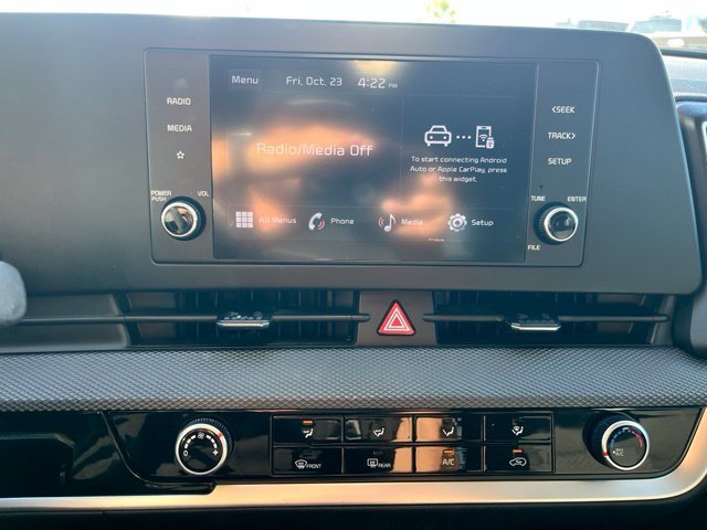 Used 2024 Black Kia LX image 12
