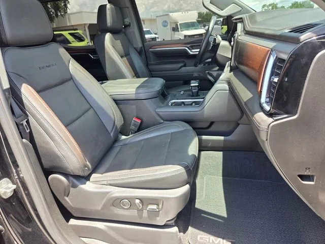 Used 2024 Onyx Black GMC Denali image 16
