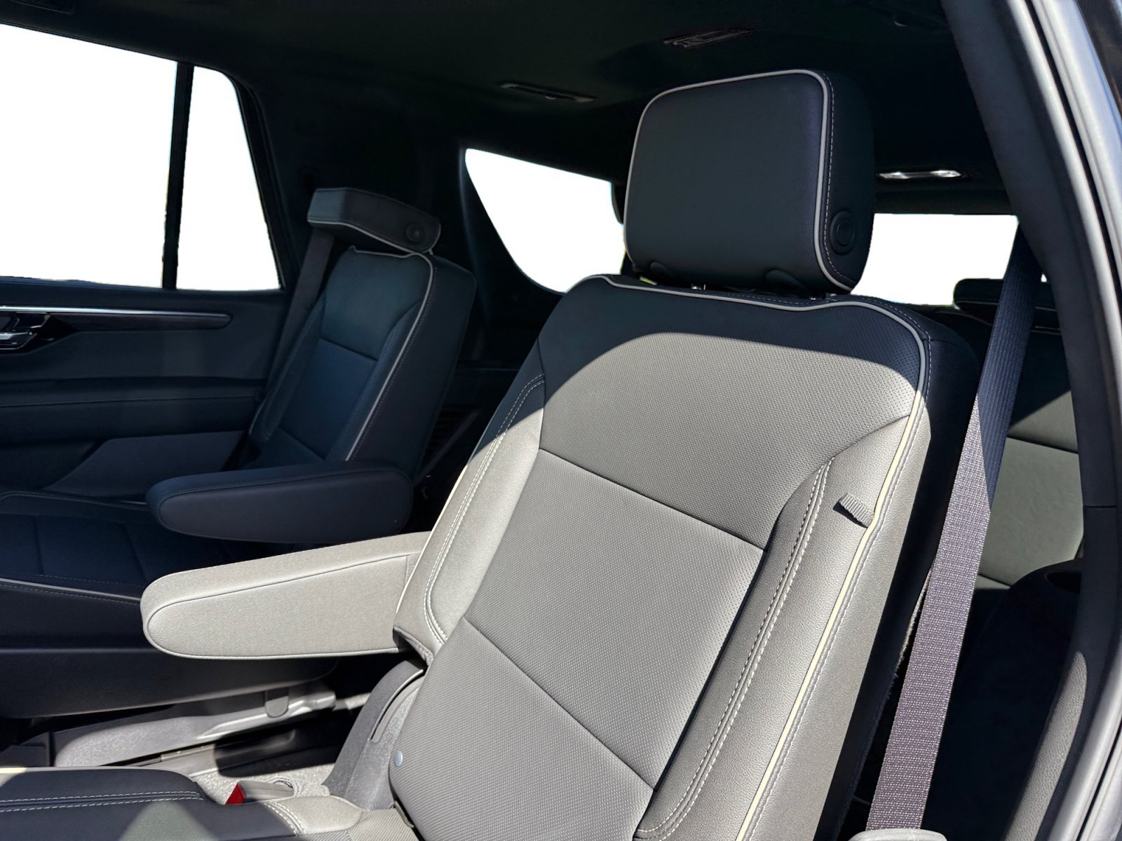 New 2026 Black Chevrolet Premier image 16