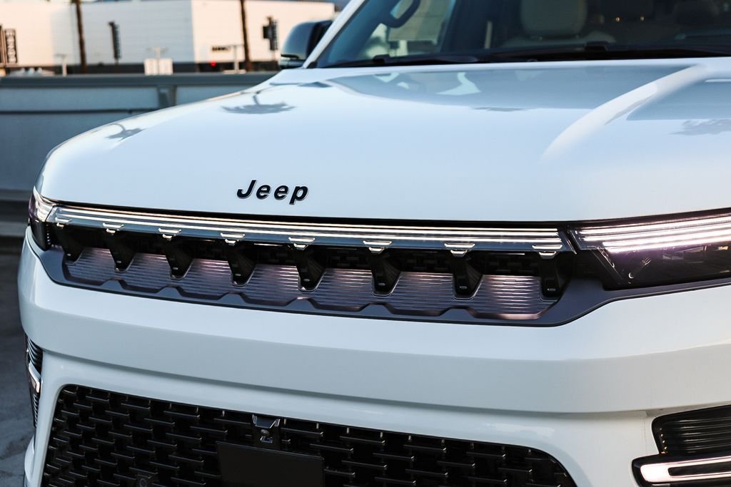 New 2026 Bright White Clearcoat Jeep Limited Reserve image 6