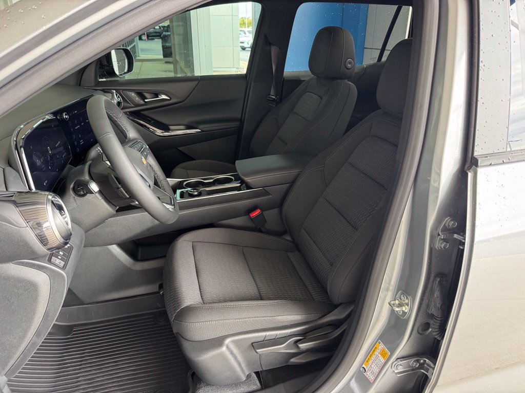 2027 Chevrolet Equinox LT - Photo 16