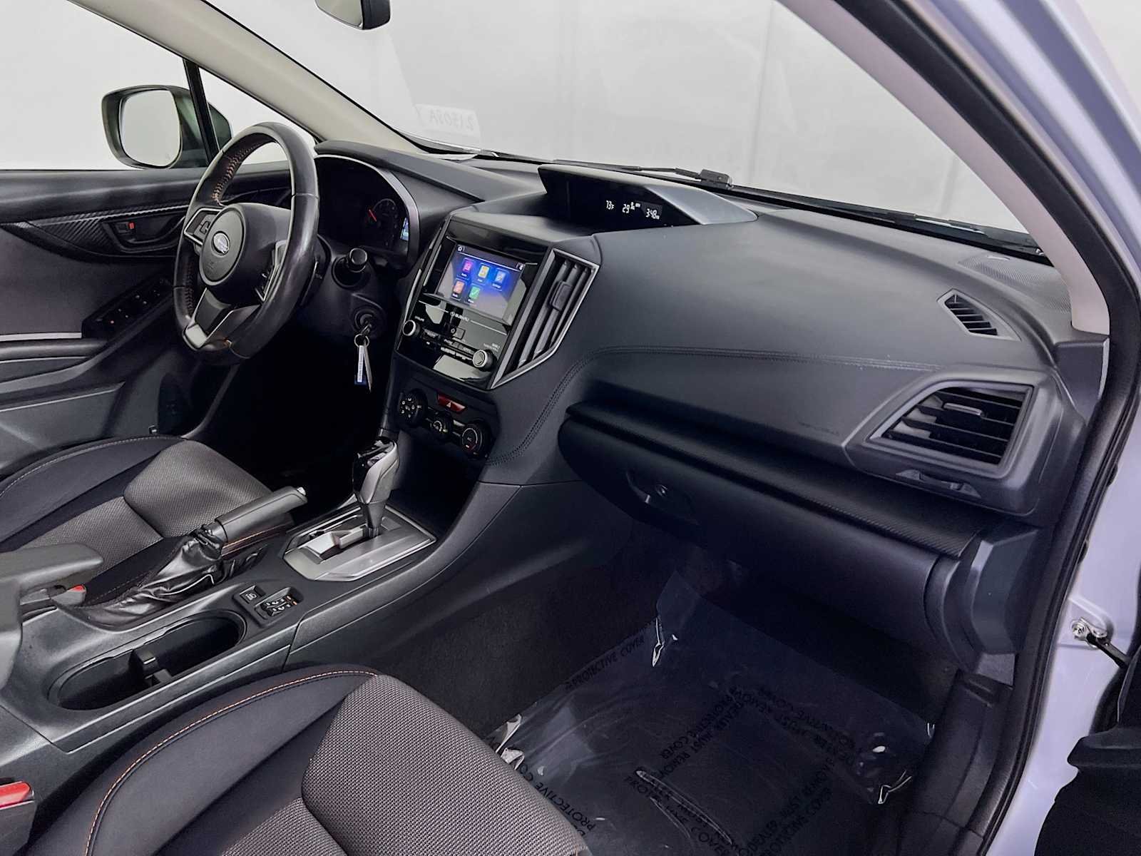 Used 2018 Ice Silver Metallic Subaru Premium image 29