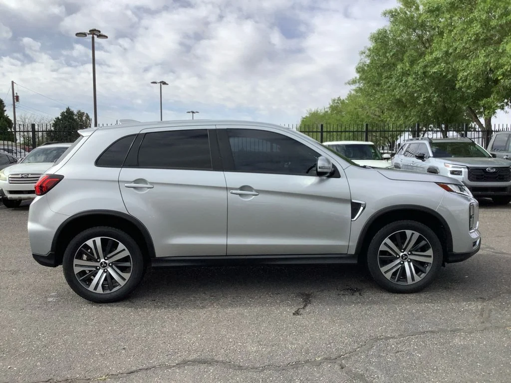 Used 2020 Silver Mitsubishi 2.0 SE image 24