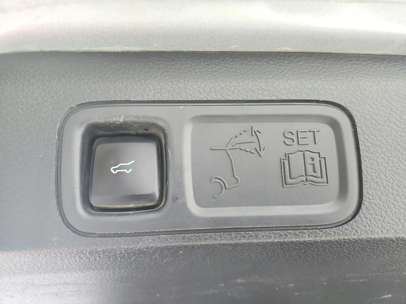 Used 2024 Silver Ford Limited image 56