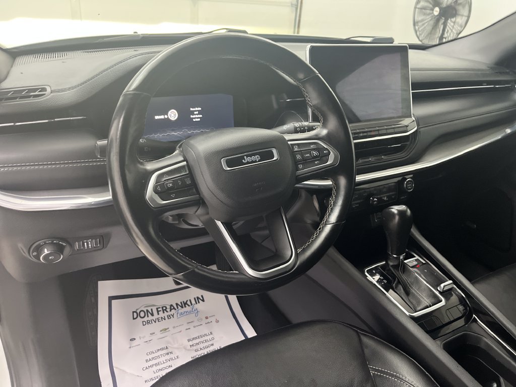Used 2022 White Jeep High Altitude image 15