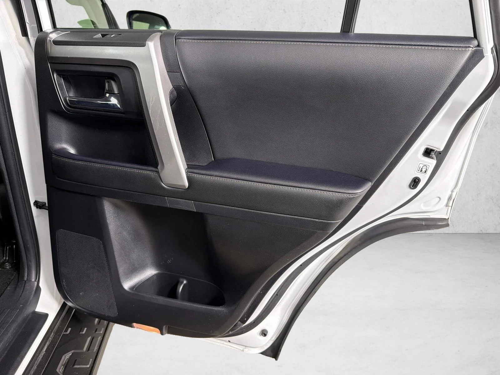 Used 2024 White Toyota SR5 Premium image 17