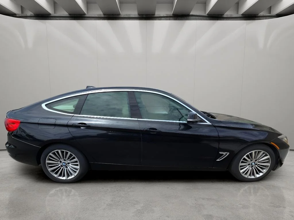 Used 2015 Black Sapphire Metallic BMW 328i xDrive image 12