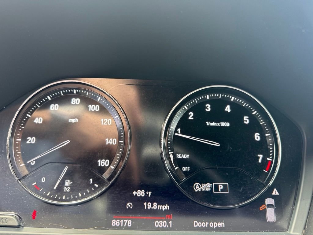 Used 2018 Galvanic Gold Metallic BMW xDrive28i image 13