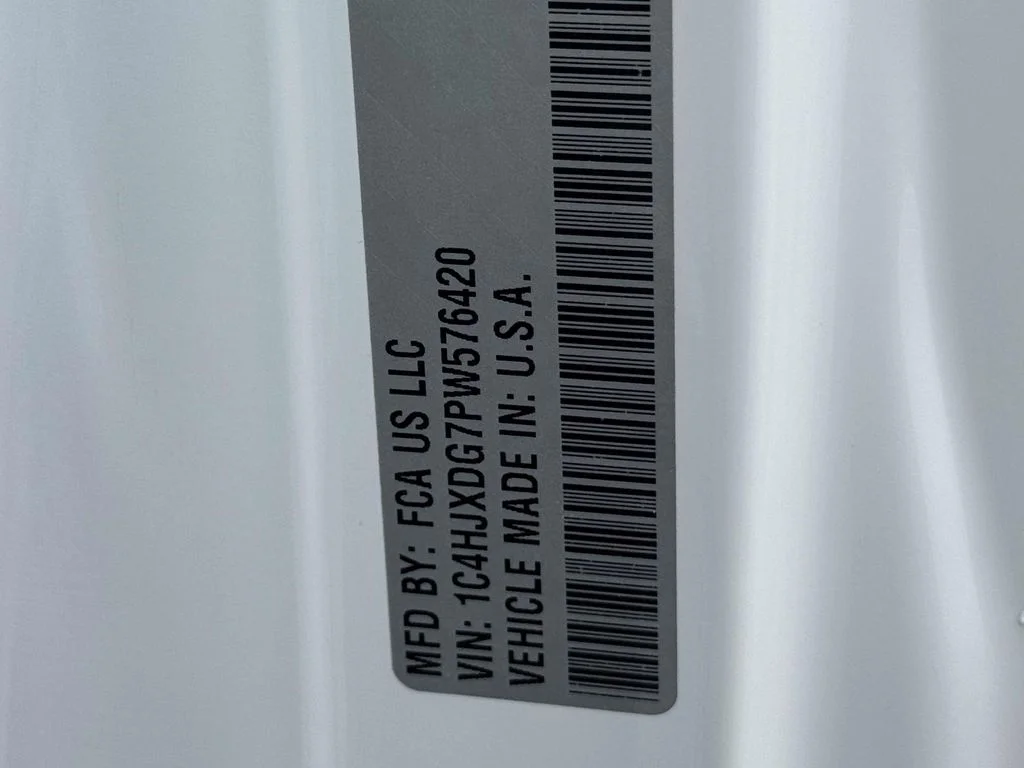 Used 2023 White Jeep Sport S image 30