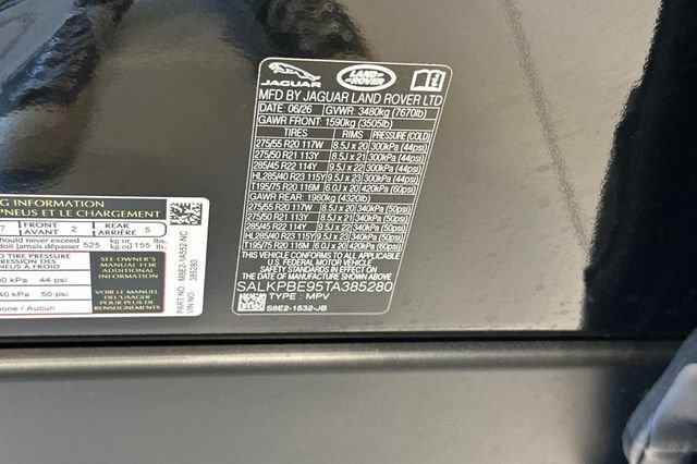 New 2026 Santorini Black Land Rover SE image 26