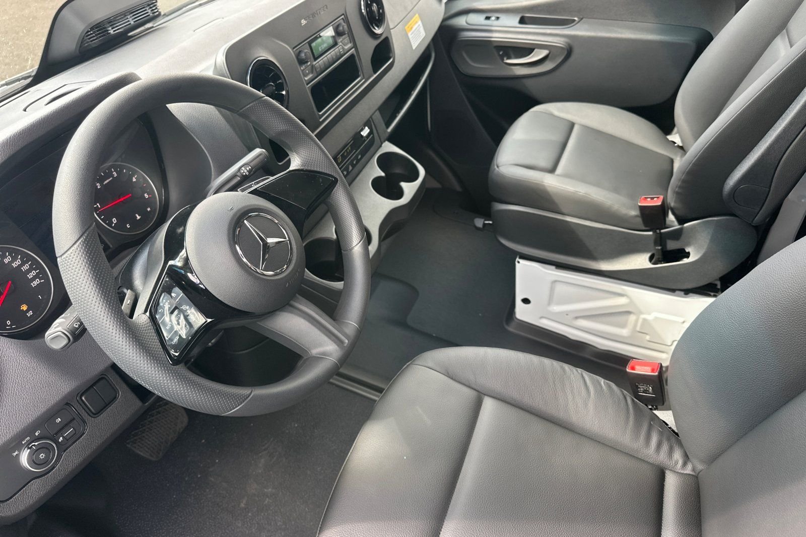 2025 Mercedes-Benz Sprinter Cargo Van Base - Photo 9