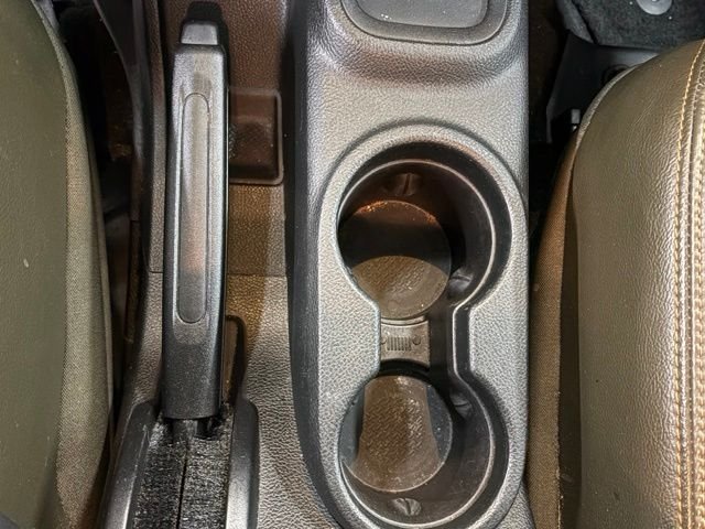 Used 2016 Gray Jeep Unlimited Sahara image 32