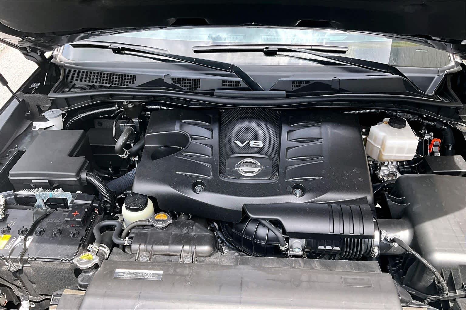 Used 2024 Super Black Nissan Platinum image 32