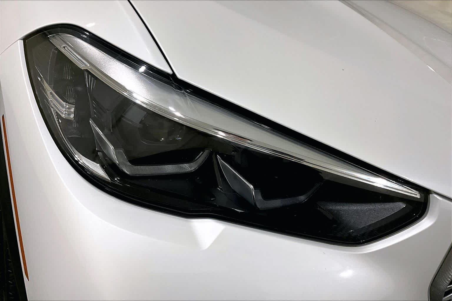 Used 2020 Mineral White Metallic BMW xDrive40i image 26