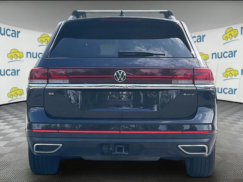 Used 2024 Black Volkswagen 2.0T SE w/Technology image 5