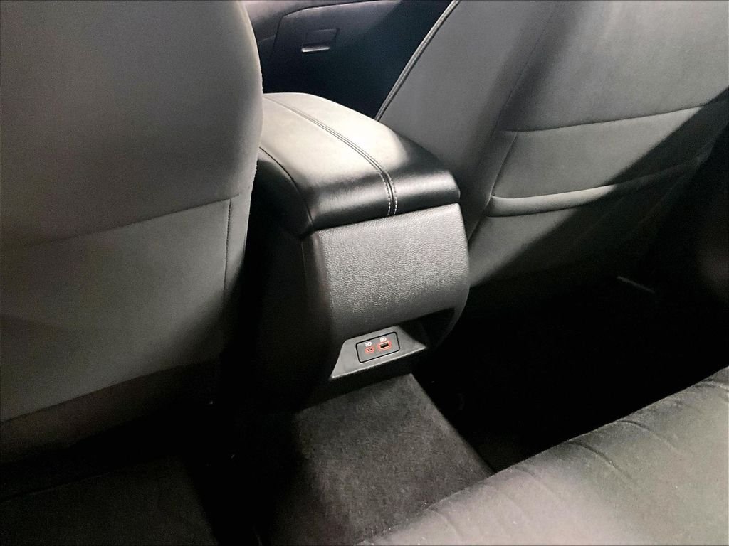 Used 2025 White Nissan 2.5 SV image 26