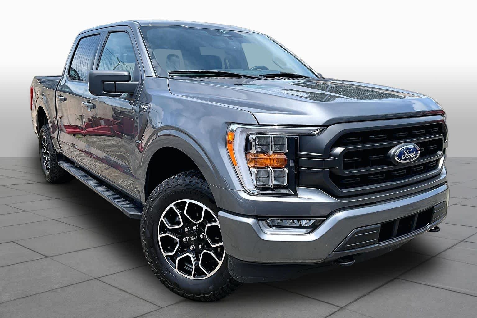 Used 2023 Carbonized Gray Metallic Ford XLT image 3