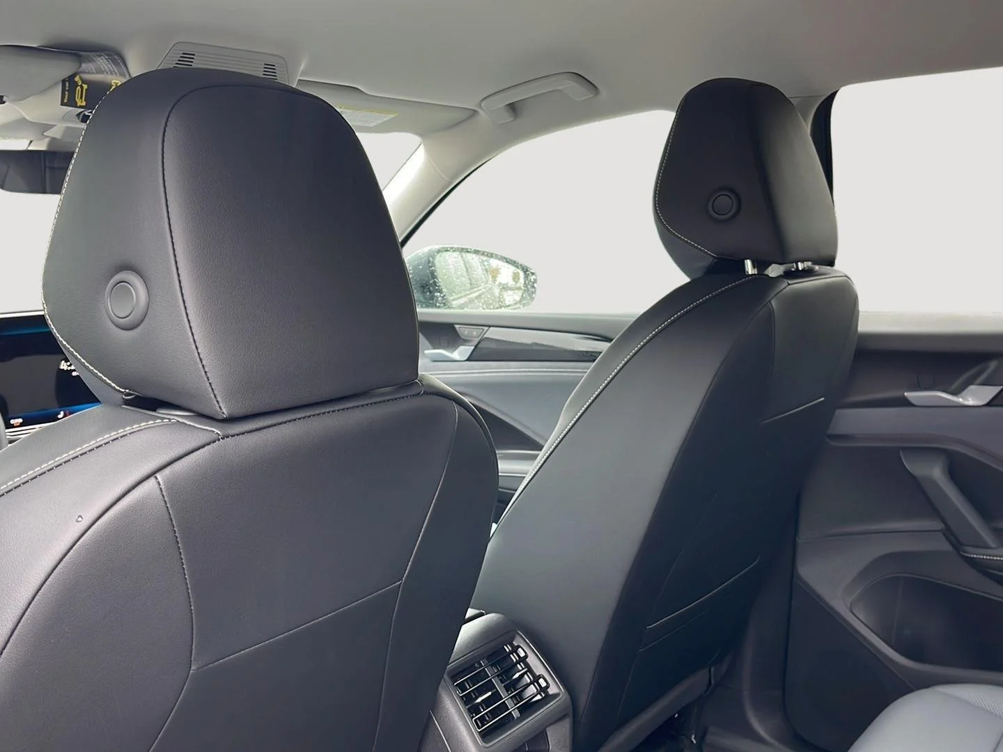 New 2026 Platinum Gray Metallic Volkswagen SE image 16