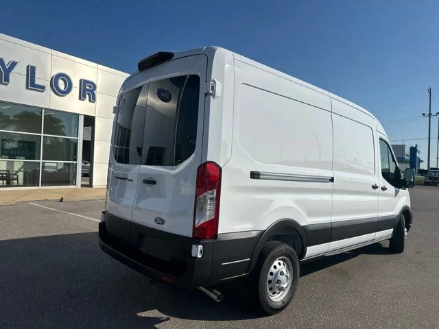 New 2026 Oxford White Ford Cargo Van image 20