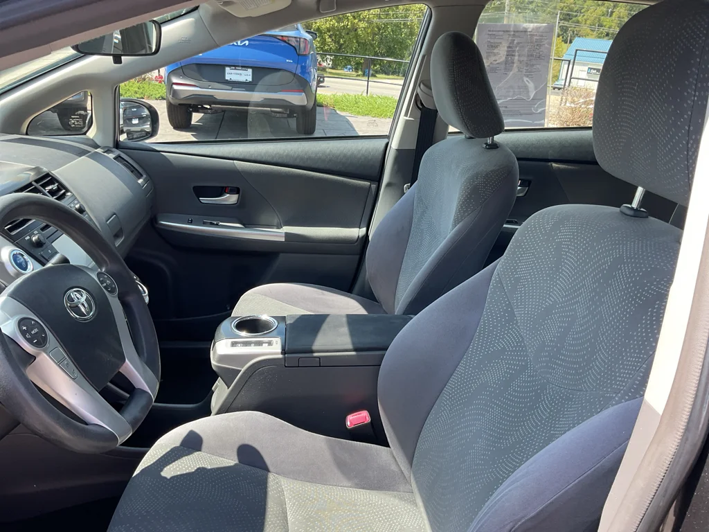 Used 2014 Magnetic Gray Metallic Toyota Two image 21