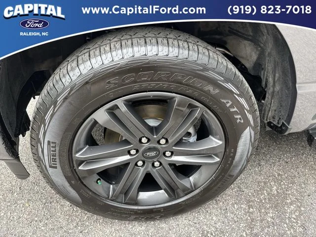 Used 2023 Gray Ford Lariat image 13