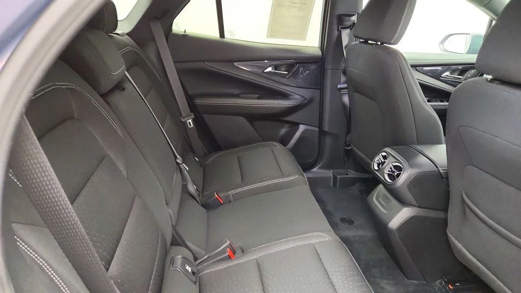 Used 2025 Galaxy Gray Metallic Chevrolet FWD 4dr LT Midnight/Sport Edition image 21