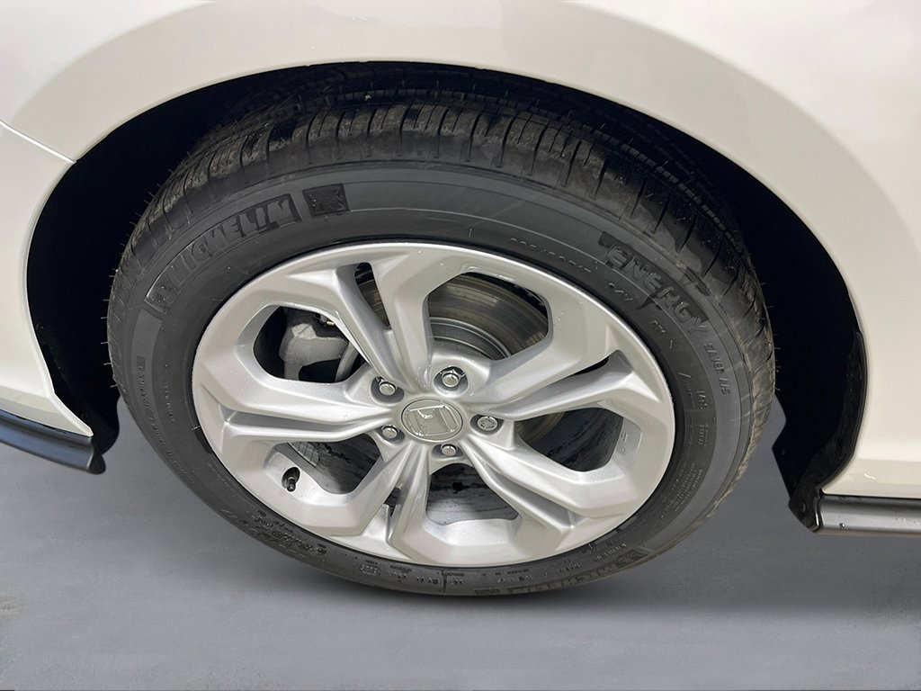 New 2026 Platinum White Pearl Honda LX image 11