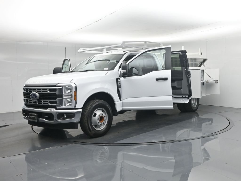 New 2026 Oxford White Ford XL image 35