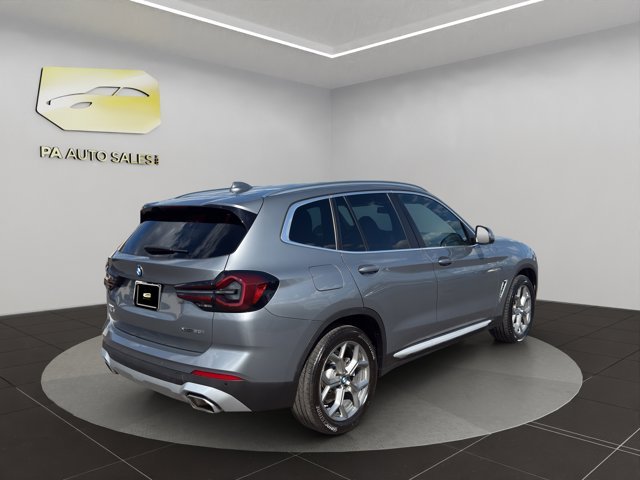 Used 2023 Skyscraper Gray Metallic BMW xDrive30i image 7