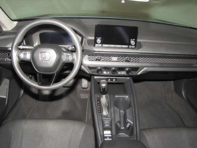 Certified Used 2024 Solar Silver Metallic Honda LX image 13